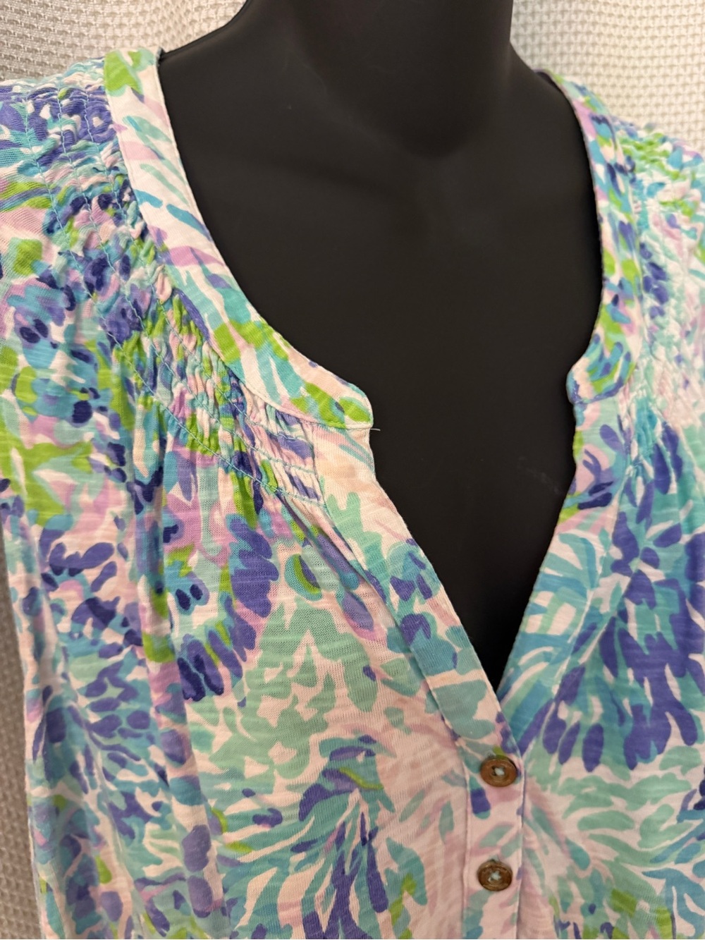 Lilly Pulitzer Sleeveless Tropical Floral Cover-Up in Blue & Green - Picture 4 of 7